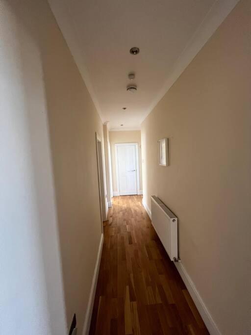 Fantastic 3 Bedroom Holiday Home Millport Exterior photo